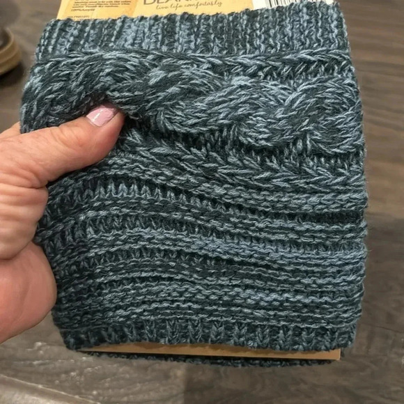 BEARPAW Boot toppers - marbled blue cable knit, Bearpaw Logo  Adult one size - Picture 5 of 6